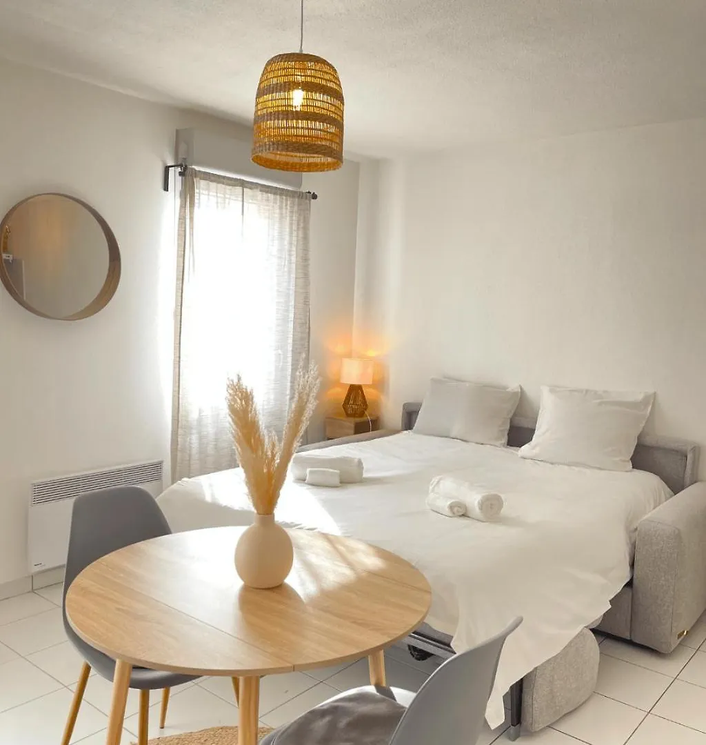 Studio, Climatisation, Terrasse, Parking, 1 Min Tramway Nice