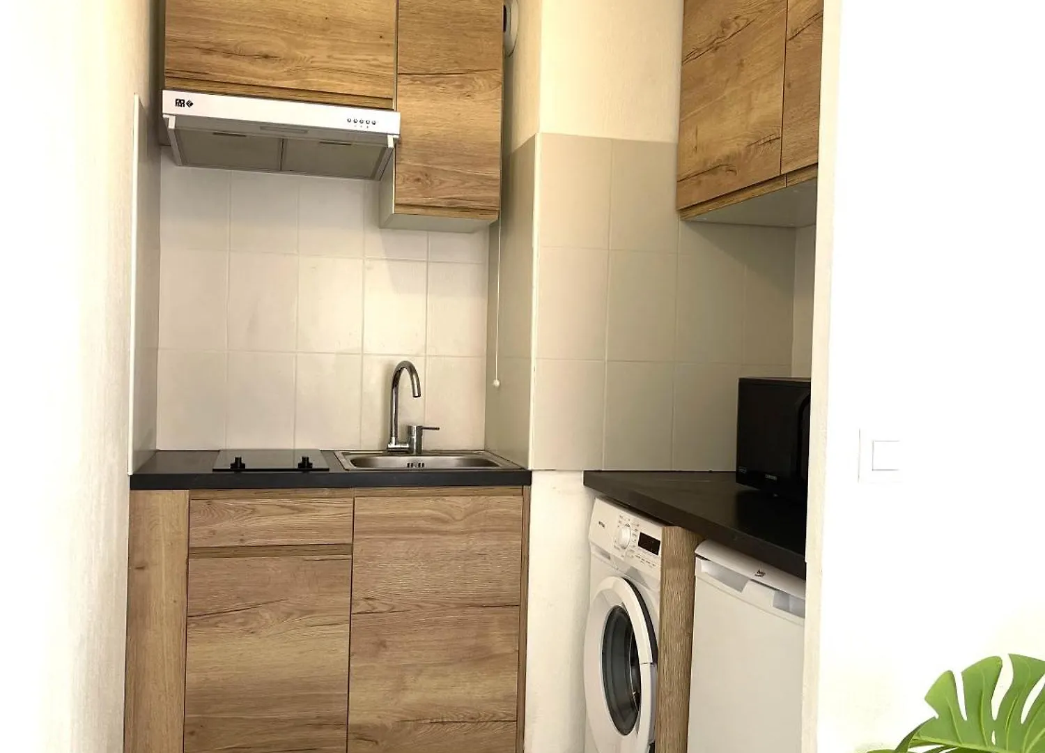 Studio, Climatisation, Terrasse, Parking, 1 Min Tramway Nice